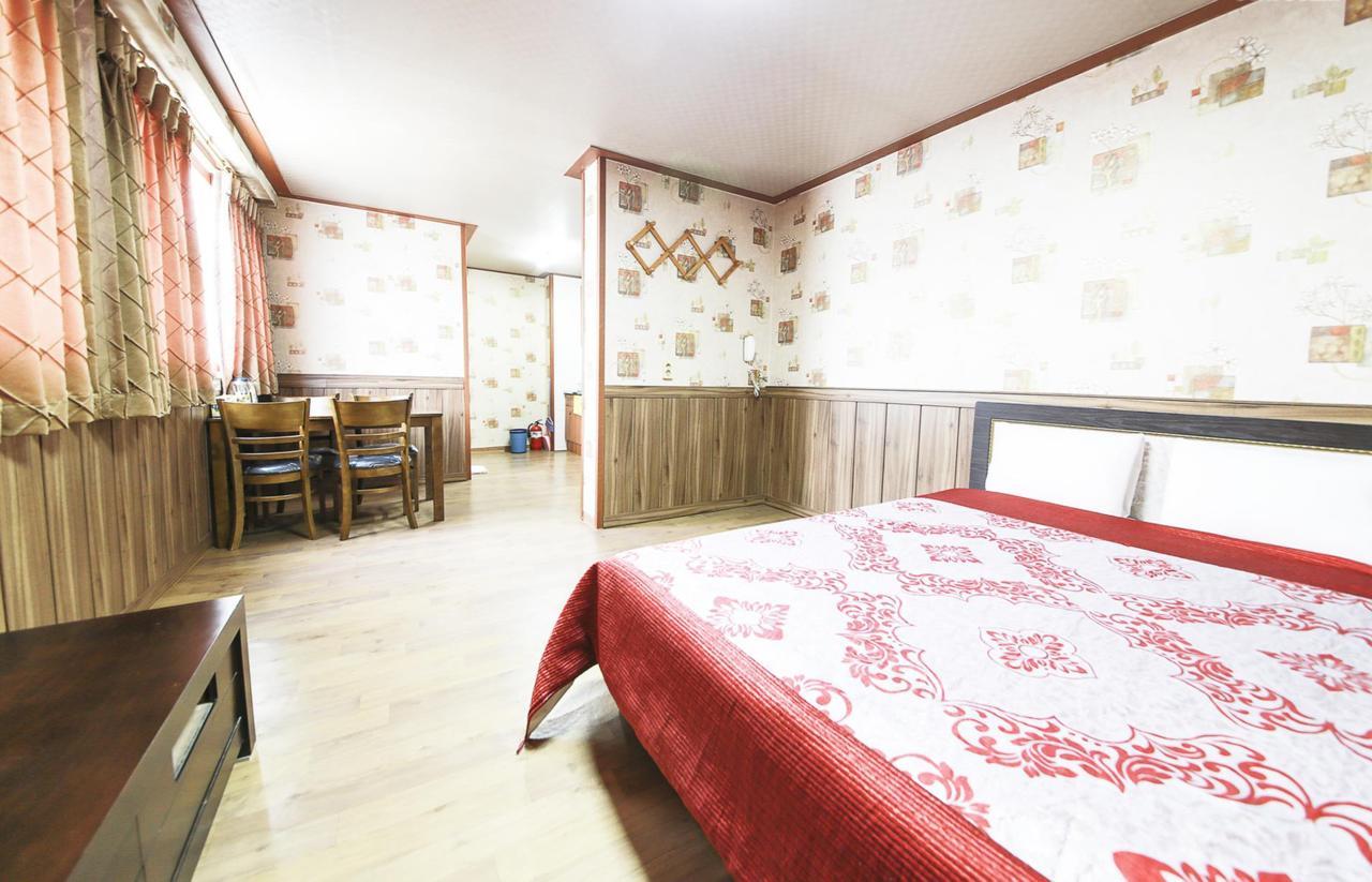 Venus Motel & Pension Boryeong Esterno foto
