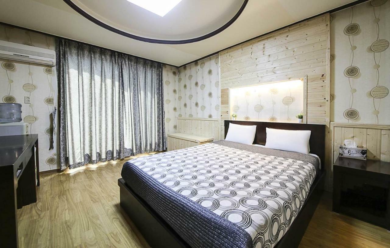 Venus Motel & Pension Boryeong Esterno foto